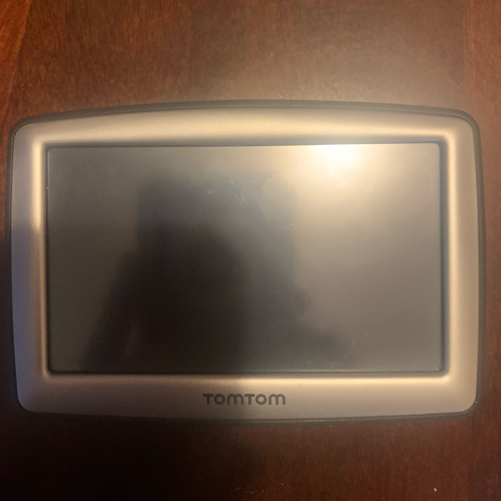 Tom Tom Car Audio, Video & GPS XL